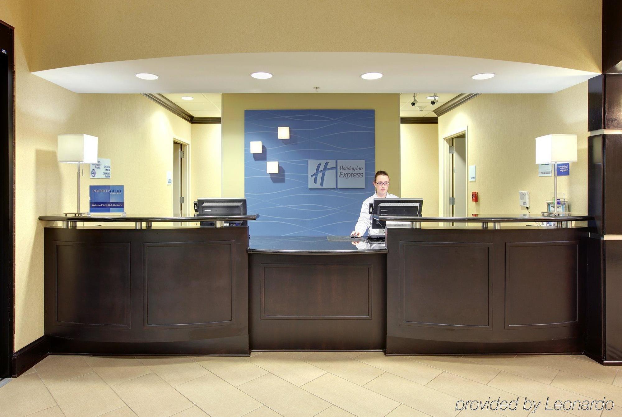 Holiday Inn Express & Suites Covington By Ihg Dalaman gambar